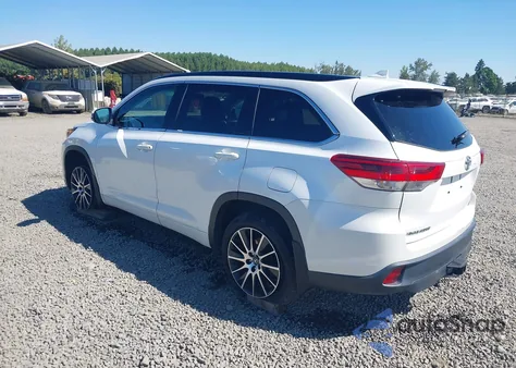 2017 Toyota Highlander Se из США, поврежденный, VIN 5TDJZRFH7HS408063